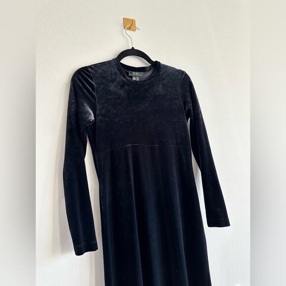 Vintage 90s BCBG Black Velvet Maxi Dress Long Sleeve Size M - Picture 4 of 5